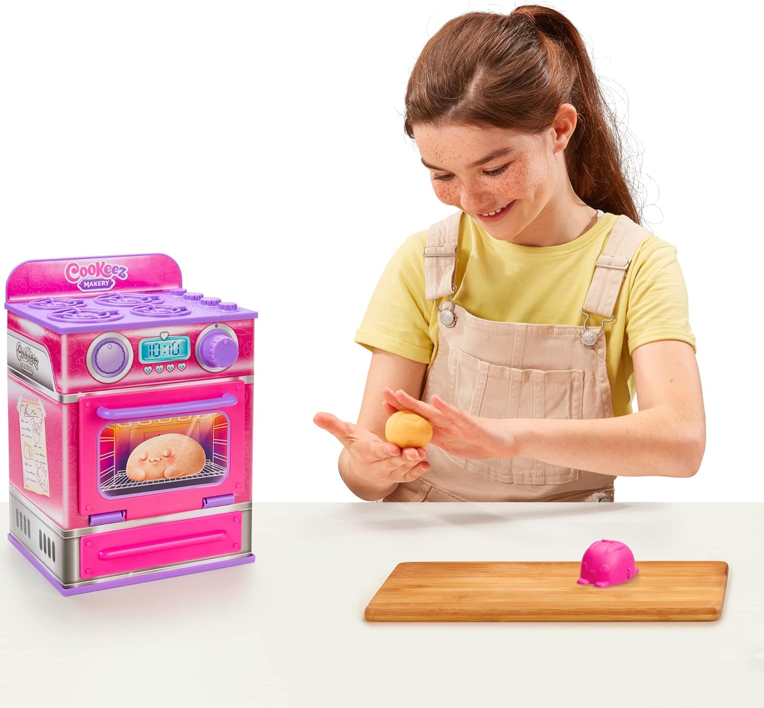 COOKEEZ MAKERY Cinnamon Treatz Oven. Mix  Make a Plush Best Friend! Place Your Dough in The Oven and Be Amazed When A Warm, Scented, Interactive, Friend Comes Out! Which Will You Make?